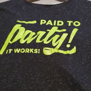 "It Works" Tee Shirt 💚🖤